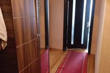 Satılır Yeni Tikili Qurtuluş 93da 