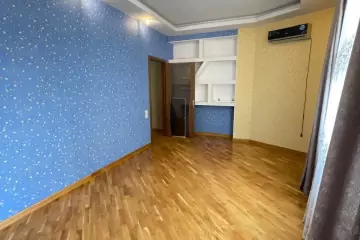 Aylıq Kirayə Yeni Tikili şərq Bazarında 