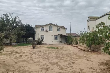 Satılır Bağ Evi Buzovnada 