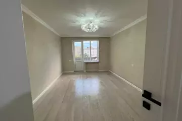 Satılır Yeni Tikili Heydər əliyev Mərkəzində 