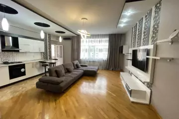 Aylıq Kirayə Yeni Tikili şərq Bazarında 