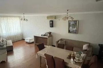 Satılır Həyət Evi Bakıda 