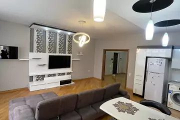 Aylıq Kirayə Yeni Tikili şərq Bazarında 