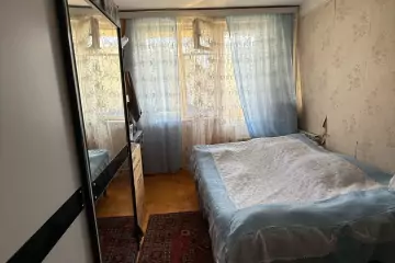 Satılır Köhnə Tikili Bakıxanovda 