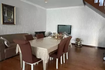 Satılır Həyət Evi Bakıda 