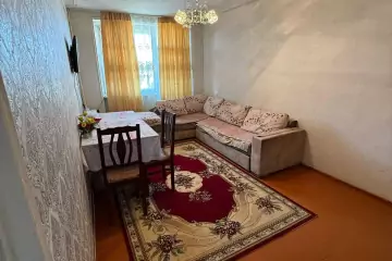 Satılır Köhnə Tikili Bakıxanovda 