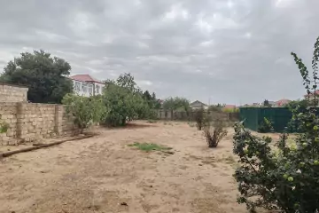 Satılır Bağ Evi Buzovnada 