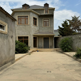 Satılır 5 otaqlı Həyət evi 300 m², 3 sot  torpaq, Xırdalan şəhəri