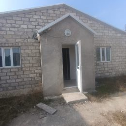 Satılır 4 otaqlı Həyət evi 140 m², 6 sot  torpaq, Savalan qəsəbəsi