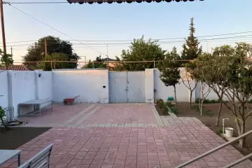 Satılır Həyət Evi Buzovnada 