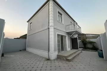 Satılır Həyət Evi Yeni Ramana Qəsəbəsida 
