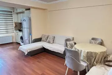 Satılır Köhnə Tikili Gənclikdə 