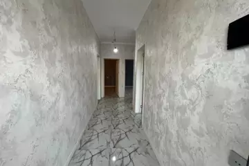 Satılır Həyət Evi Yeni Ramana Qəsəbəsida 