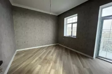 Satılır Həyət Evi Yeni Ramana Qəsəbəsida 