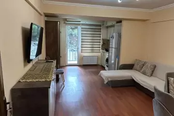 Satılır Köhnə Tikili Gənclikdə 