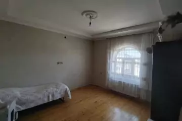 Satılır Həyət Evi Ramanada 