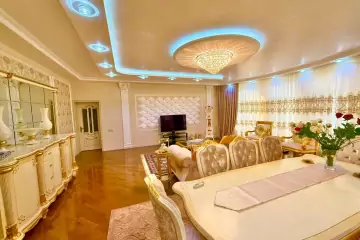 Satılır Yeni Tikili Qara şəhərda 