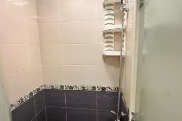 Satılır Köhnə Tikili 6-cı Mikrorayonda 