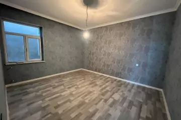 Satılır Həyət Evi Yeni Ramana Qəsəbəsida 