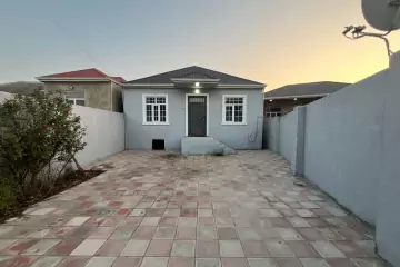 Satılır Həyət Evi Yeni Ramana Qəsəbəsida 
