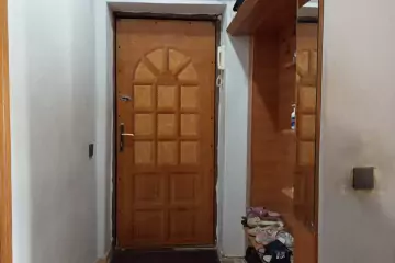 Satılır Köhnə Tikili 8-ci Kilometrdə 