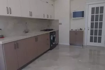 Satılır Yeni Tikili 8-ci Kilometrdə 