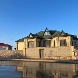Satılır 5 otaqlı Villa 300 m², 8 sot  torpaq, Quba rayonu
