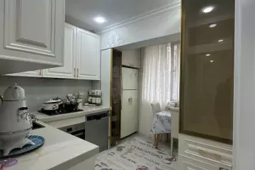 Satılır Köhnə Tikili 8-ci Kilometrdə 