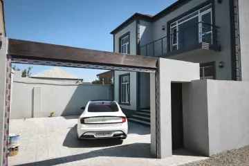 Satılır Həyət Evi Binədə 