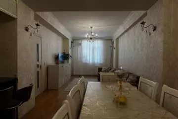 Satılır Yeni Tikili Qurtuluş 93da 