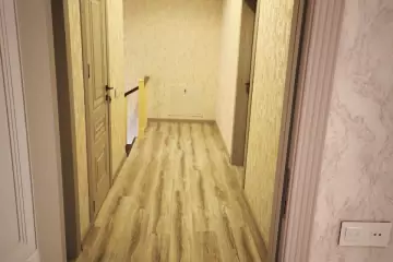 Satılır Həyət Evi Binədə 