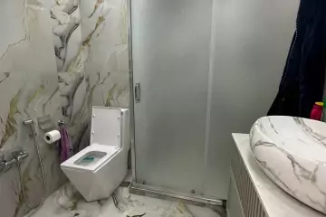 Satılır Köhnə Tikili 8-ci Kilometrdə 