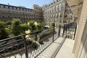 Satılır Yeni Tikili Ağ şəhər Kompleksində 