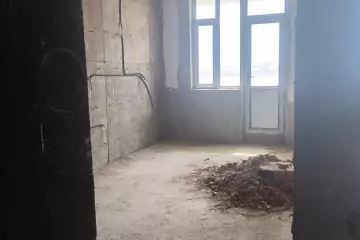 Satılır Yeni Tikili Sarayda 