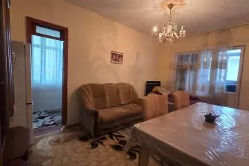 Satılır Köhnə Tikili Buzovnada 