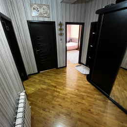 Kirayə 3 otaqlı Yeni Tikili 100 m², 4-cü mikrorayon