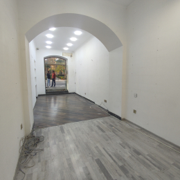 Kirayə Obyekt 2 otaq 41 m², 5 sot  ərazi, 28 May metrosu ətrafı