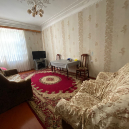 Satılır 4 otaqlı Köhnə Tikili 73 m², 3-cü məhəllə