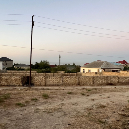 8 sot  torpaq satılır, Goradil