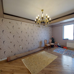 Satılır 3 otaqlı Yeni Tikili 100 m², 8-ci mikrorayon