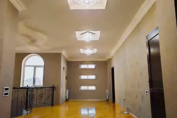 Satılır Həyət Evi Badamdarda 