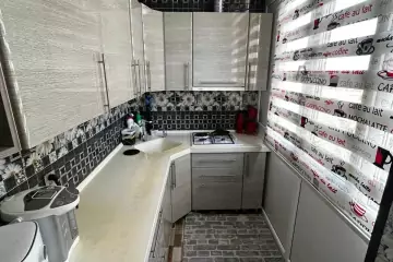 Aylıq Kirayə Yeni Tikili 4-cü Mikrorayonda 