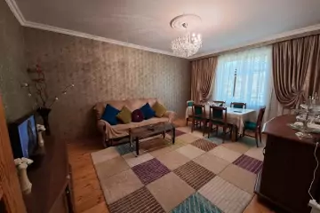 Satılır Həyət Evi əmircanda 