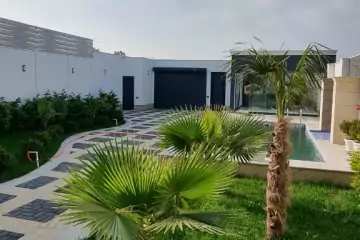 Satılır Bağ Evi şüvəlanda 