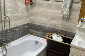 Satılır Köhnə Tikili Qaraçuxurda 