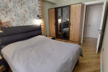 Satılır Yeni Tikili 8-ci Mikrorayonda 