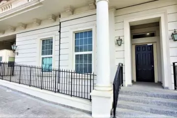 Satılır Yeni Tikili Ağ şəhər Kompleksində 