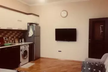 Satılır Həyət Evi Badamdarda 