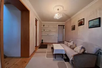 Satılır Həyət Evi əmircanda 